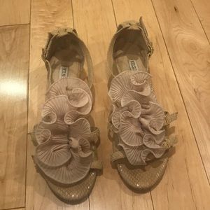 Kelsi Dagger sandals with ruffles!